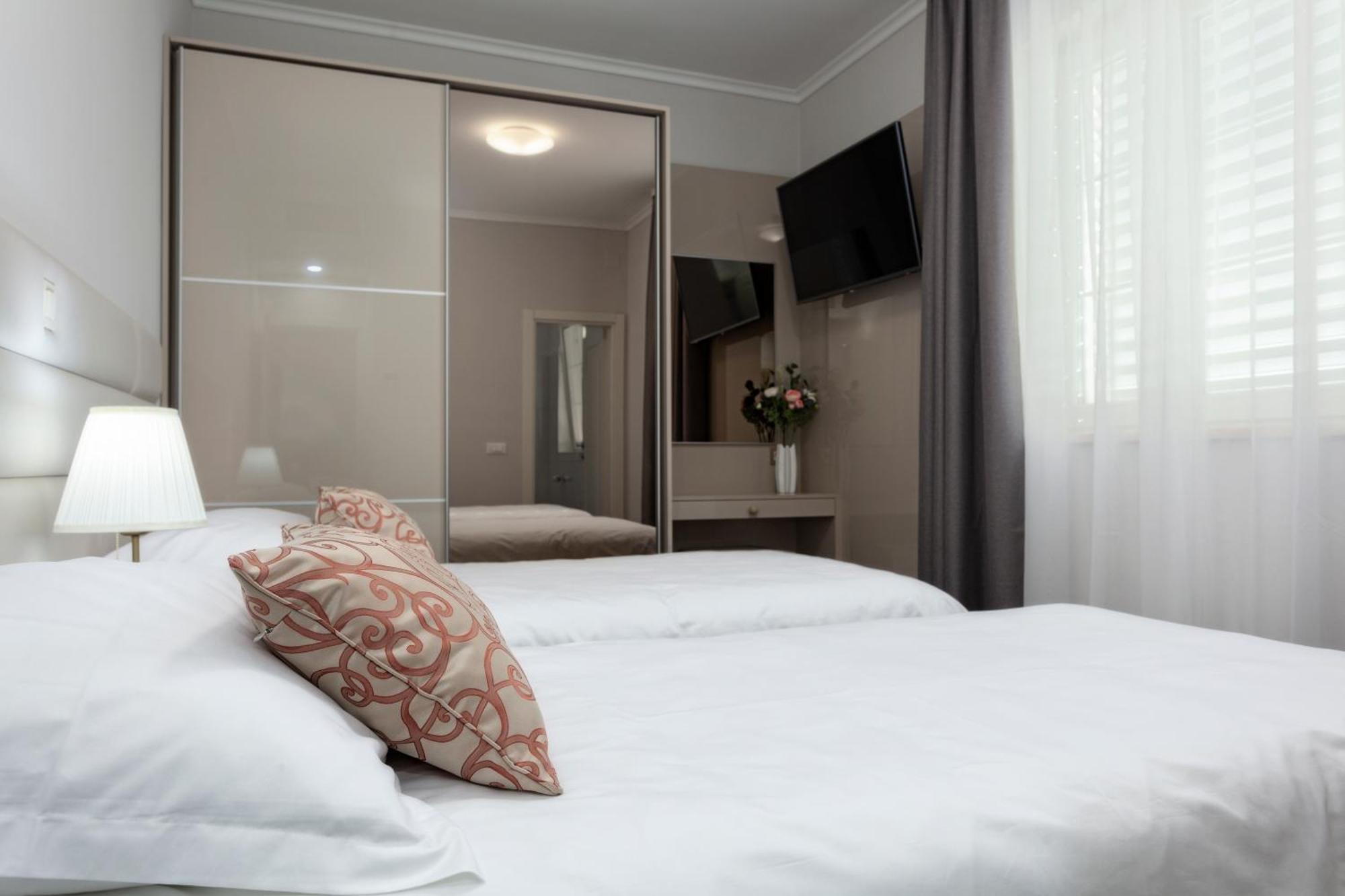 Deluxe Apartments Vila Carissa Malinska Habitación foto